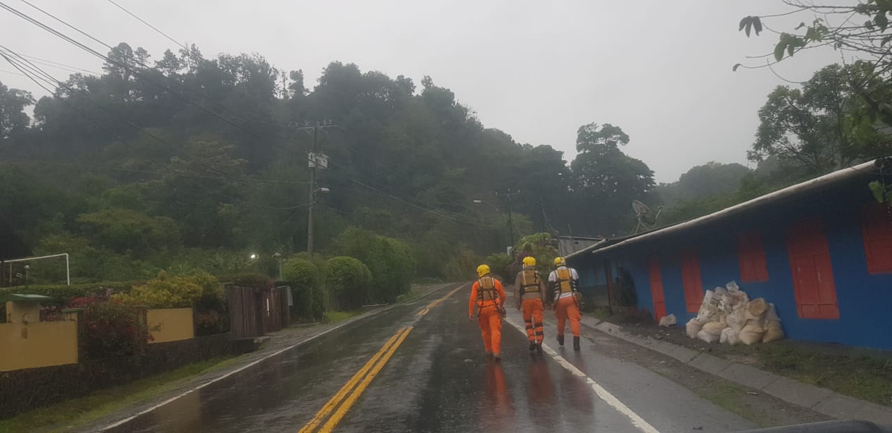 Fuerza de Tarea Conjunta realiza evacuaciones preventivas ante desbordamiento de ríos en Chiriquí y Comarca Ngäbe Buglé.