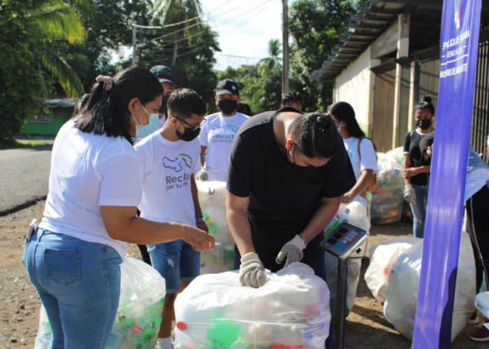 Dos millones de botellas plásticas se reciclan en Pedregal, provincia de Chiriquí