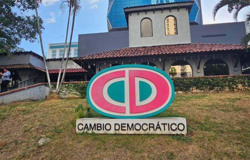 Controversia en Cambio Democrático por Elección de Junta Directiva.