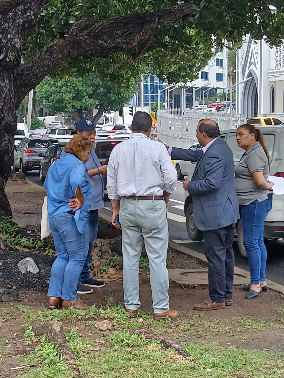 MOP construirá rampas y cruces de isleta peatonal a la altura de la Iglesia del Carmen.