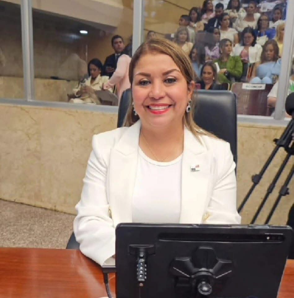 Diputada Yessica Romero entrega nota de prioridades estratégicas al presidente Mulino para la recuperación de Bocas del Toro
