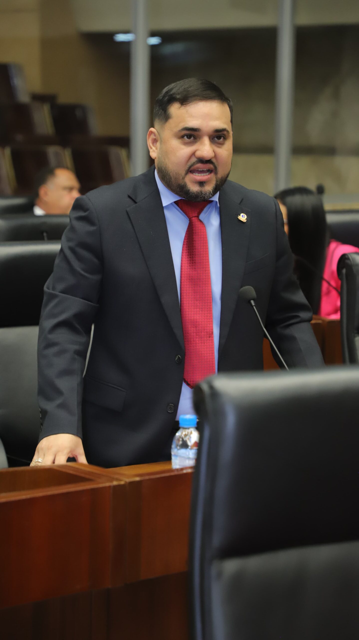 Diputado Jamis Acosta exige acciones firmes ante violento asalto en restaurante de David