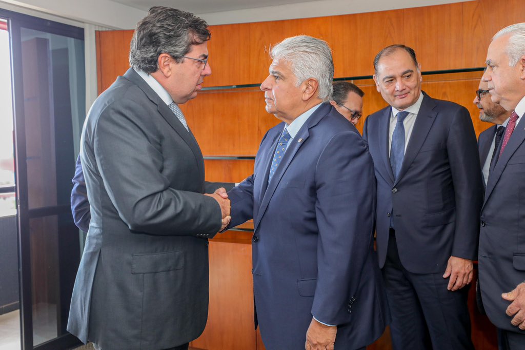 Presidente Mulino logra retorno de Chiquita a Bocas del Toro