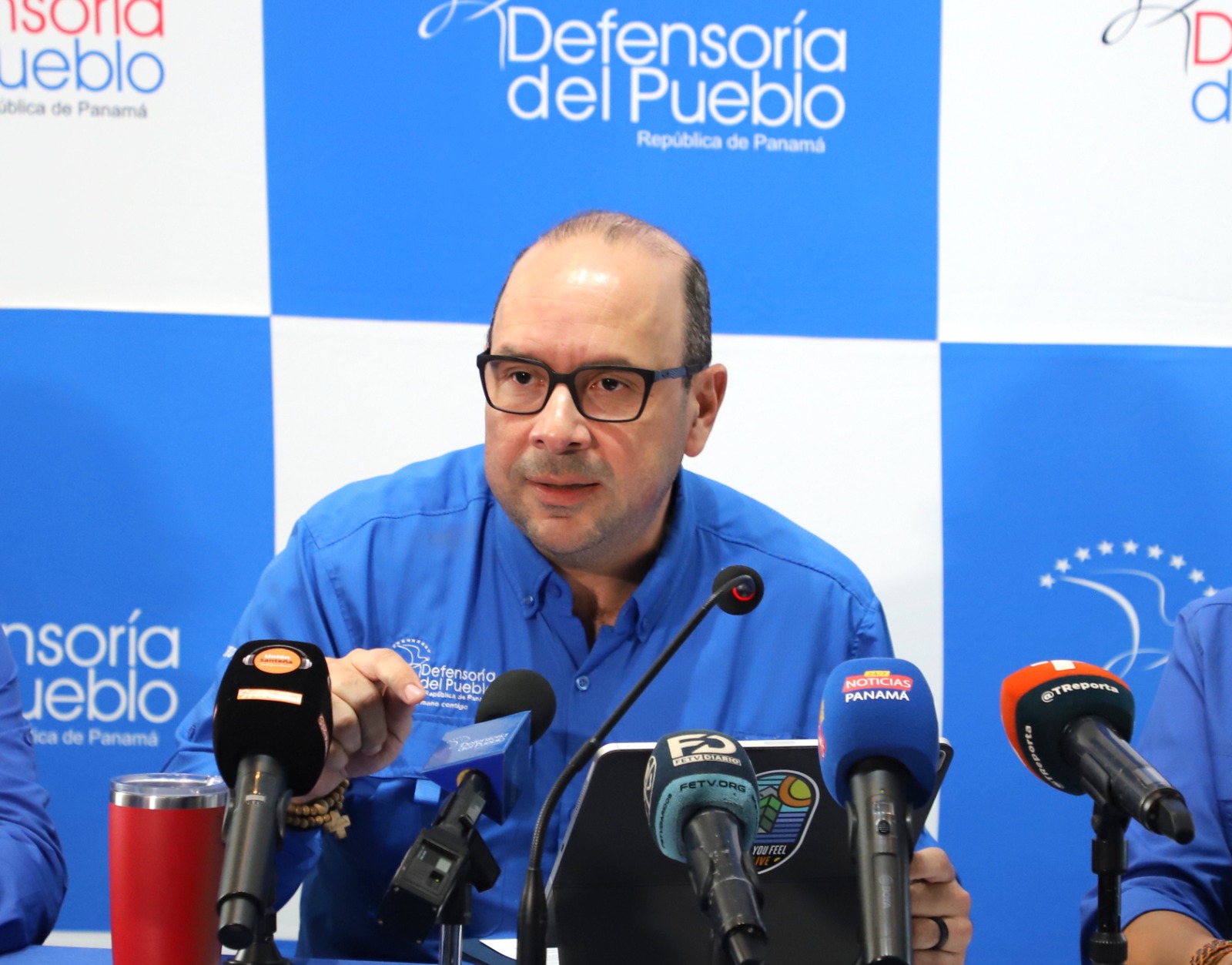 Leblanc impulsa ley para proteger a consumidores frente a publicidad engañosa